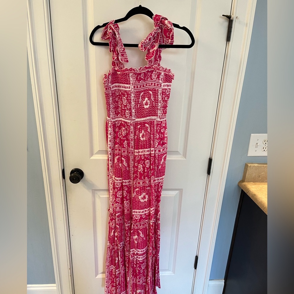 Crown and ivy maxi dress new with tag